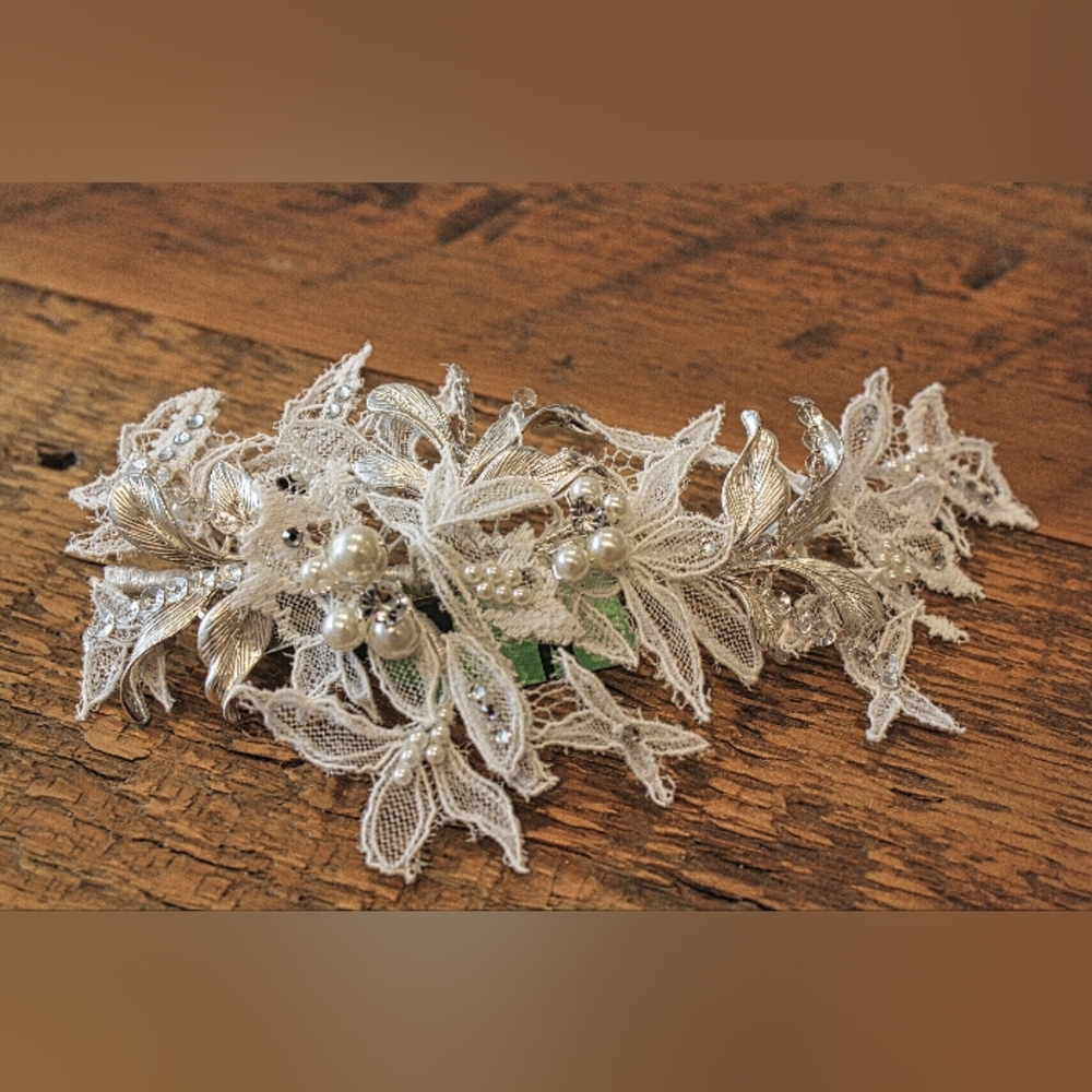 Pearl and Crystal Hair Clip